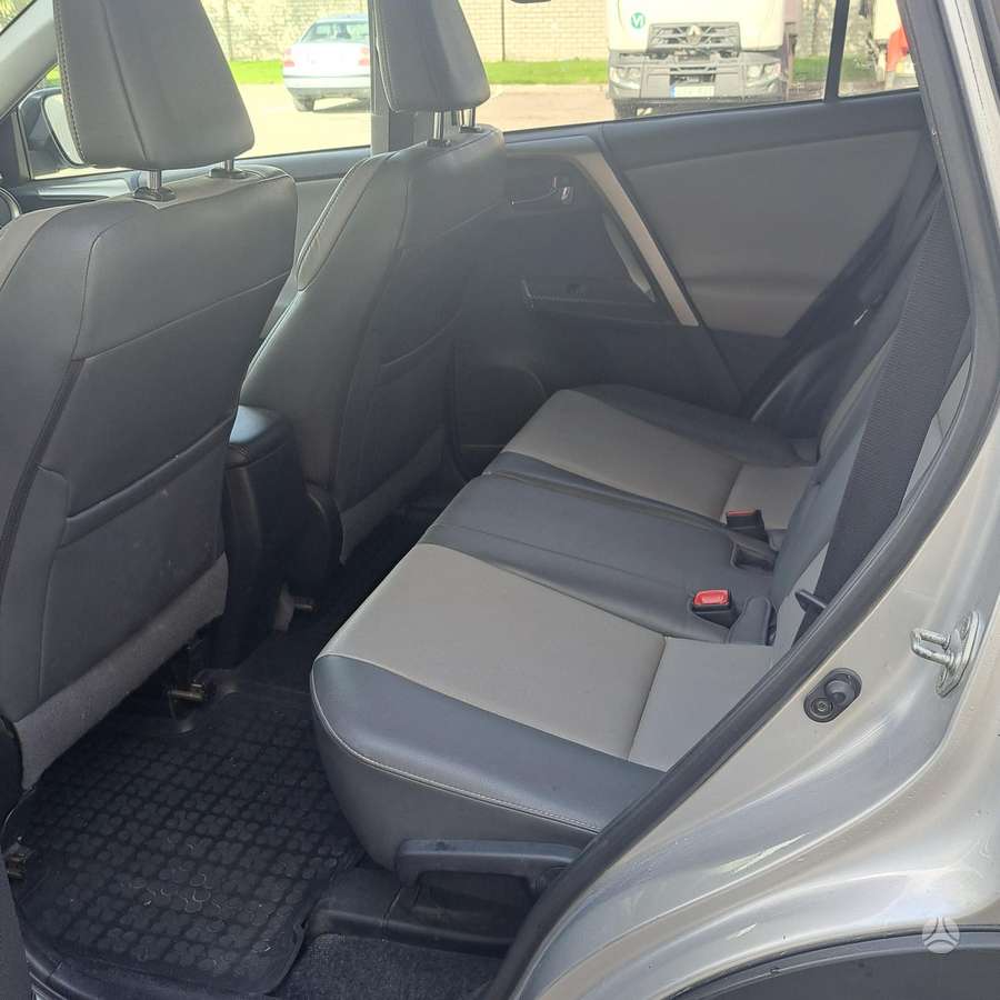 Toyota RAV4 2014 — photo 7
