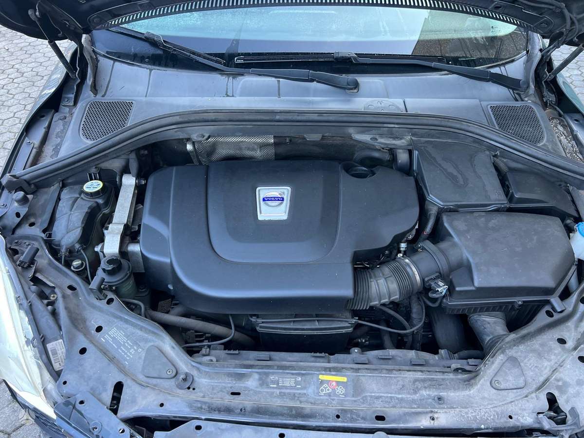 Volvo XC60 2011 — вигляд ззаду