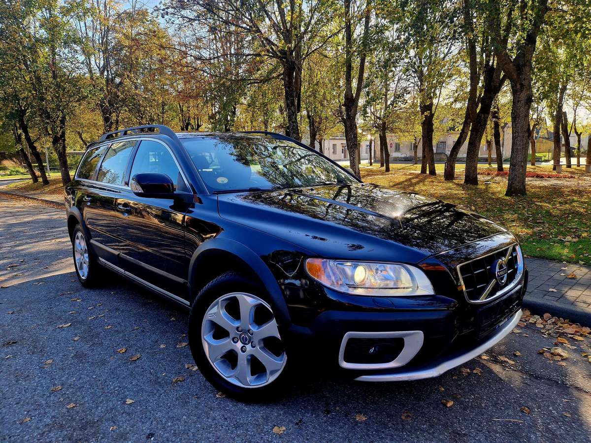 Volvo XC70, 2010