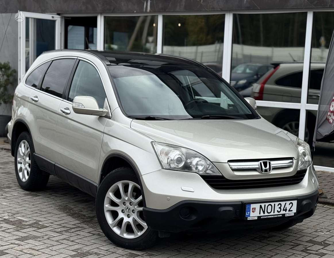 Honda CR-V 2008 — rear view
