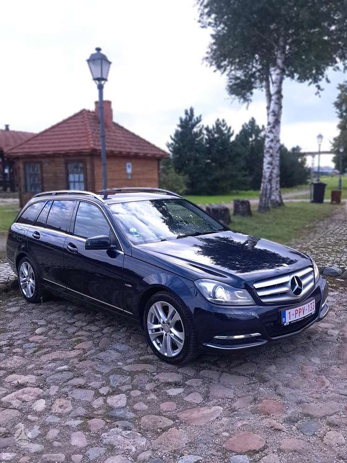 Mercedes-Benz C180 2012 — photo 5