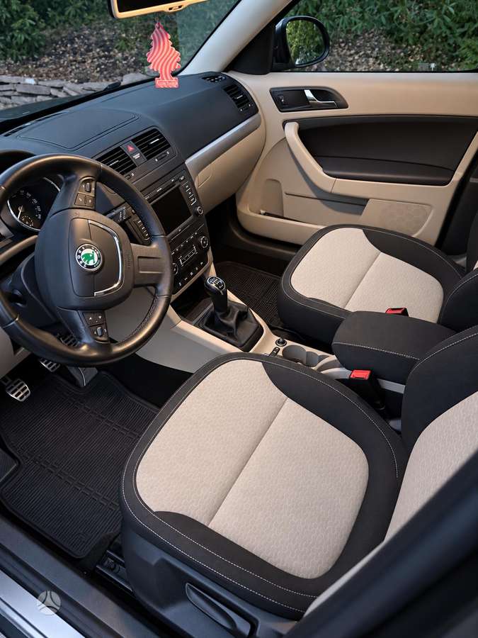 Skoda Yeti 2012 — photo 7