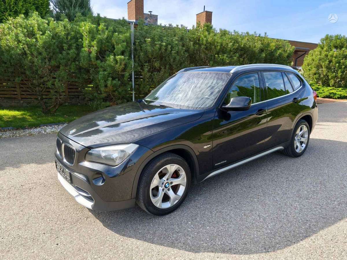 BMW X1 2011 — engine 177 HP (130kW)