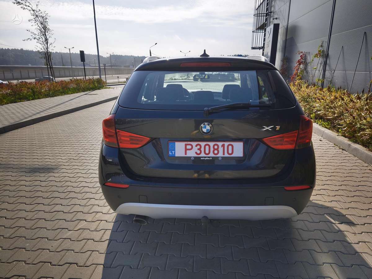BMW X1 2011 — photo 6