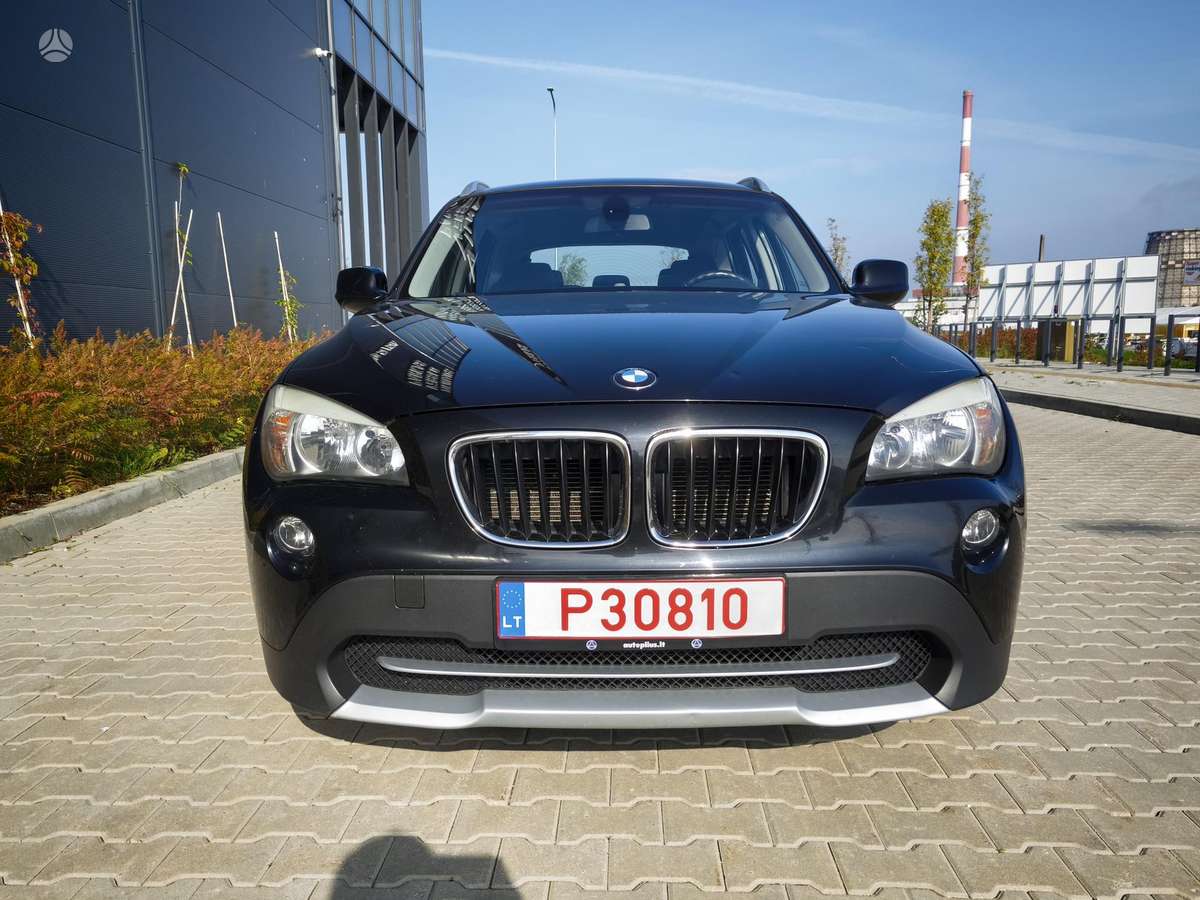BMW X1 2011 — photo 7