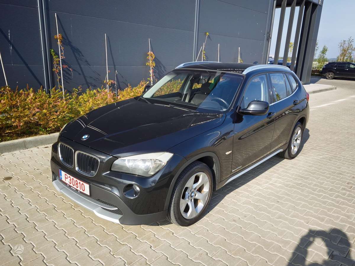 BMW X1 2011 — photo 9