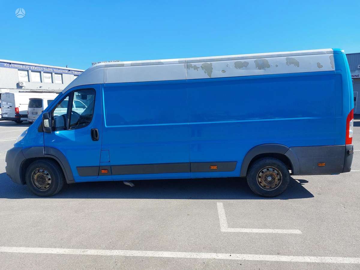 Fiat Ducato 2007 — rear view
