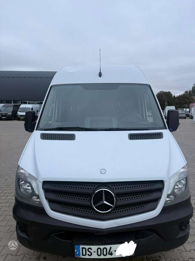 Mercedes-Benz Sprinter 2015 — photo 11
