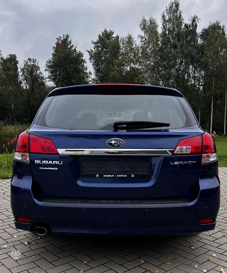 Subaru Legacy 2010 — photo 18