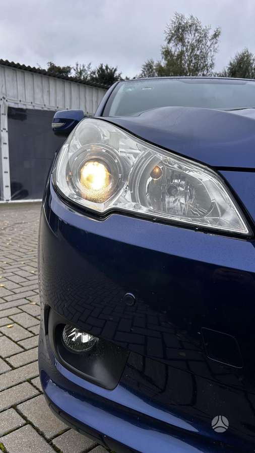 Subaru Legacy 2010 — photo 21