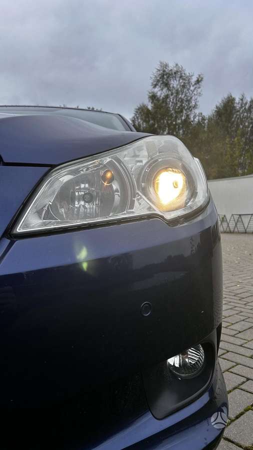 Subaru Legacy 2010 — photo 22