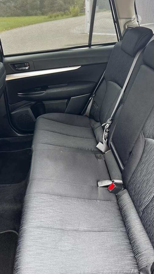 Subaru Legacy 2010 — photo 29