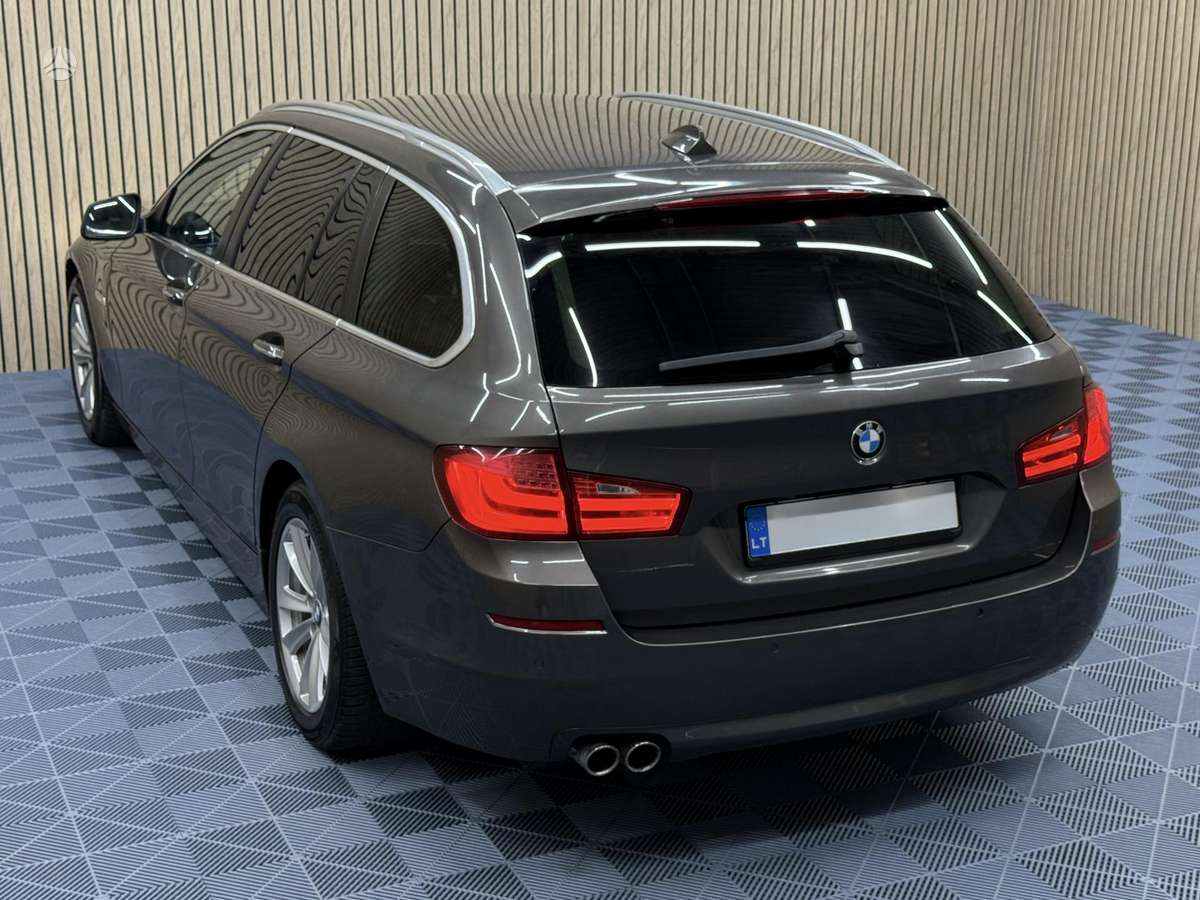 BMW 525 2011 — photo 10