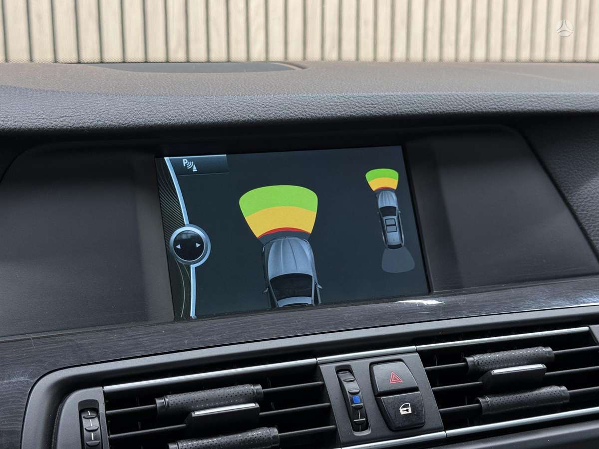 BMW 525 2011 — photo 28