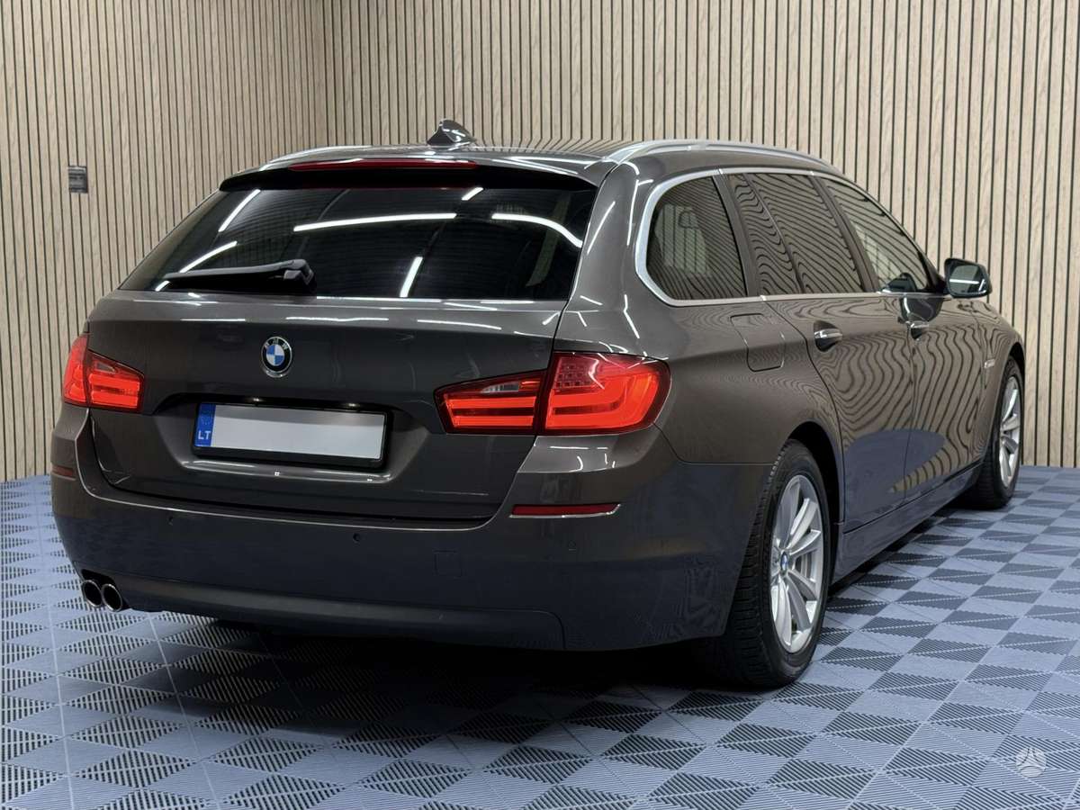BMW 525 2011 — photo 7