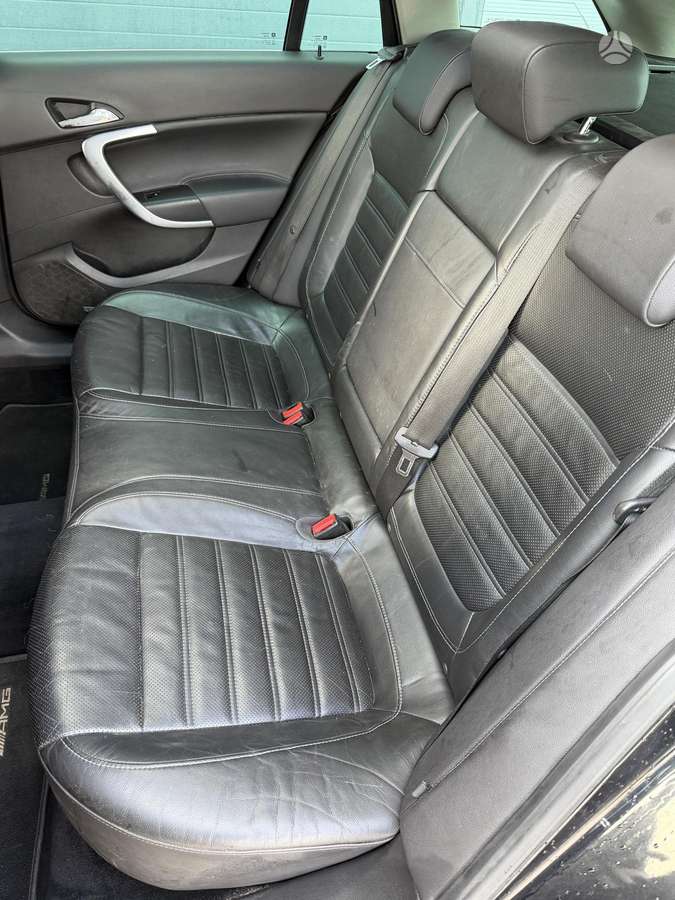 Opel Insignia 2009 — photo 14