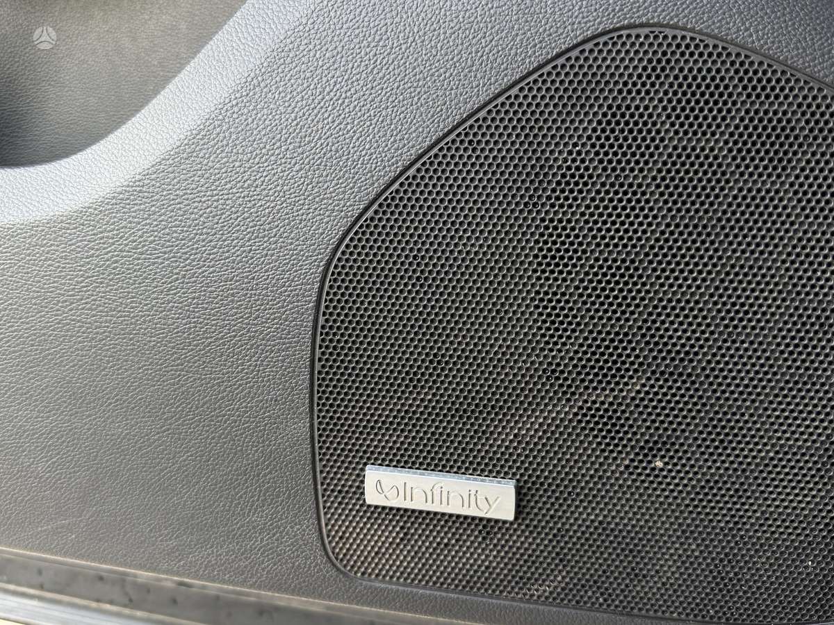 Opel Insignia 2009 — photo 19