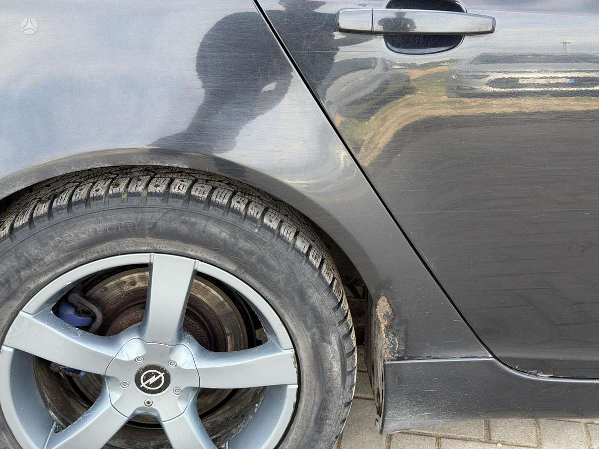 Opel Insignia 2009 — photo 23