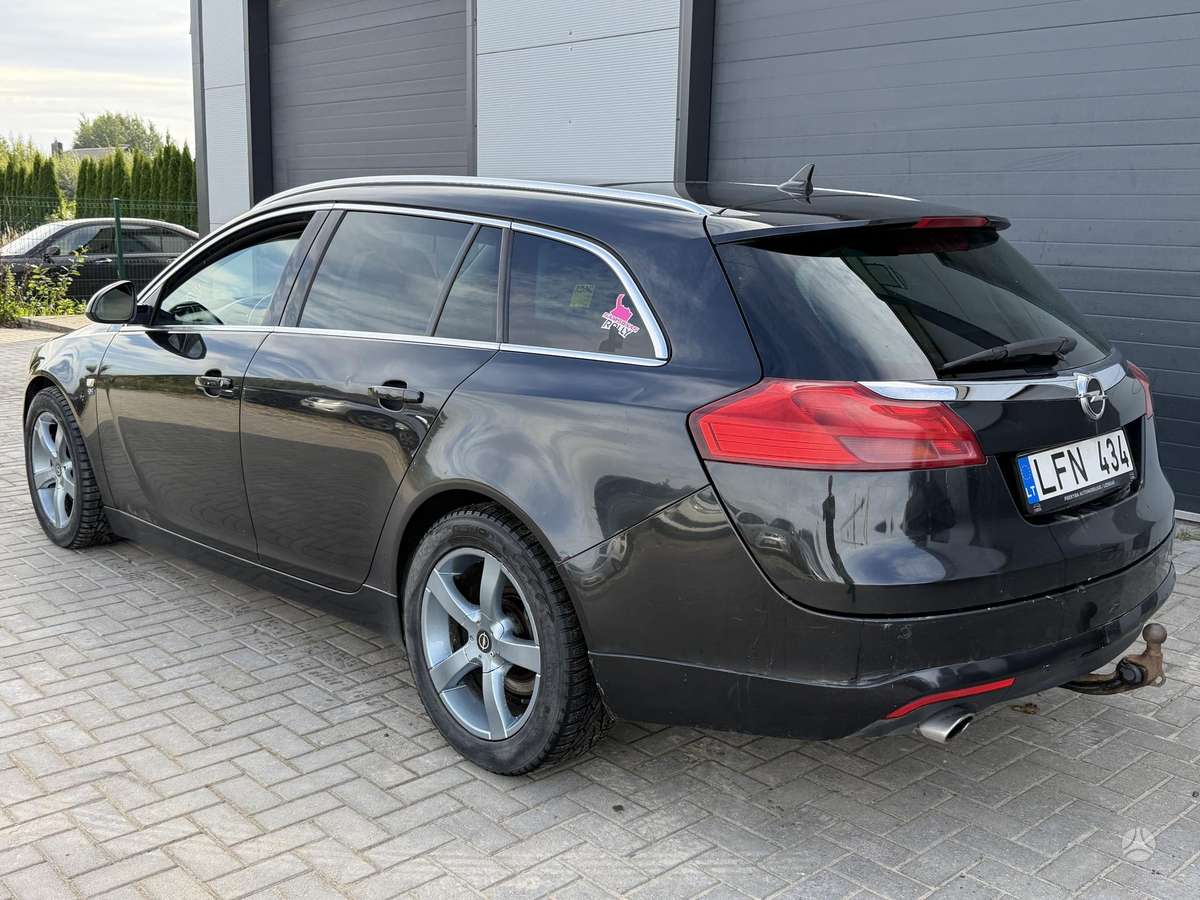 Opel Insignia 2009 — photo 8
