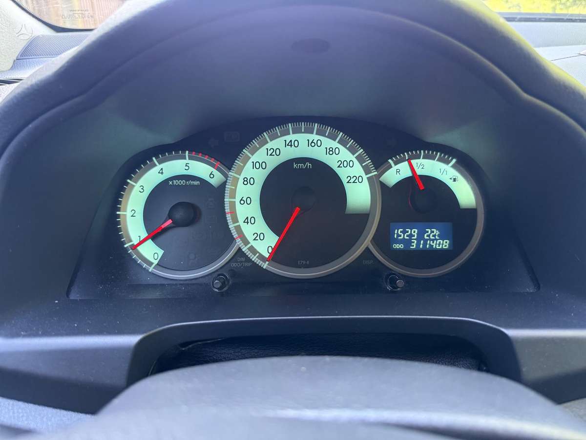 Toyota Corolla 2005 — photo 15