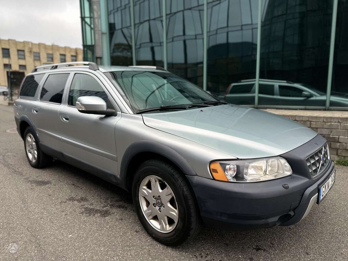 Volvo XC70 2007 — rear view