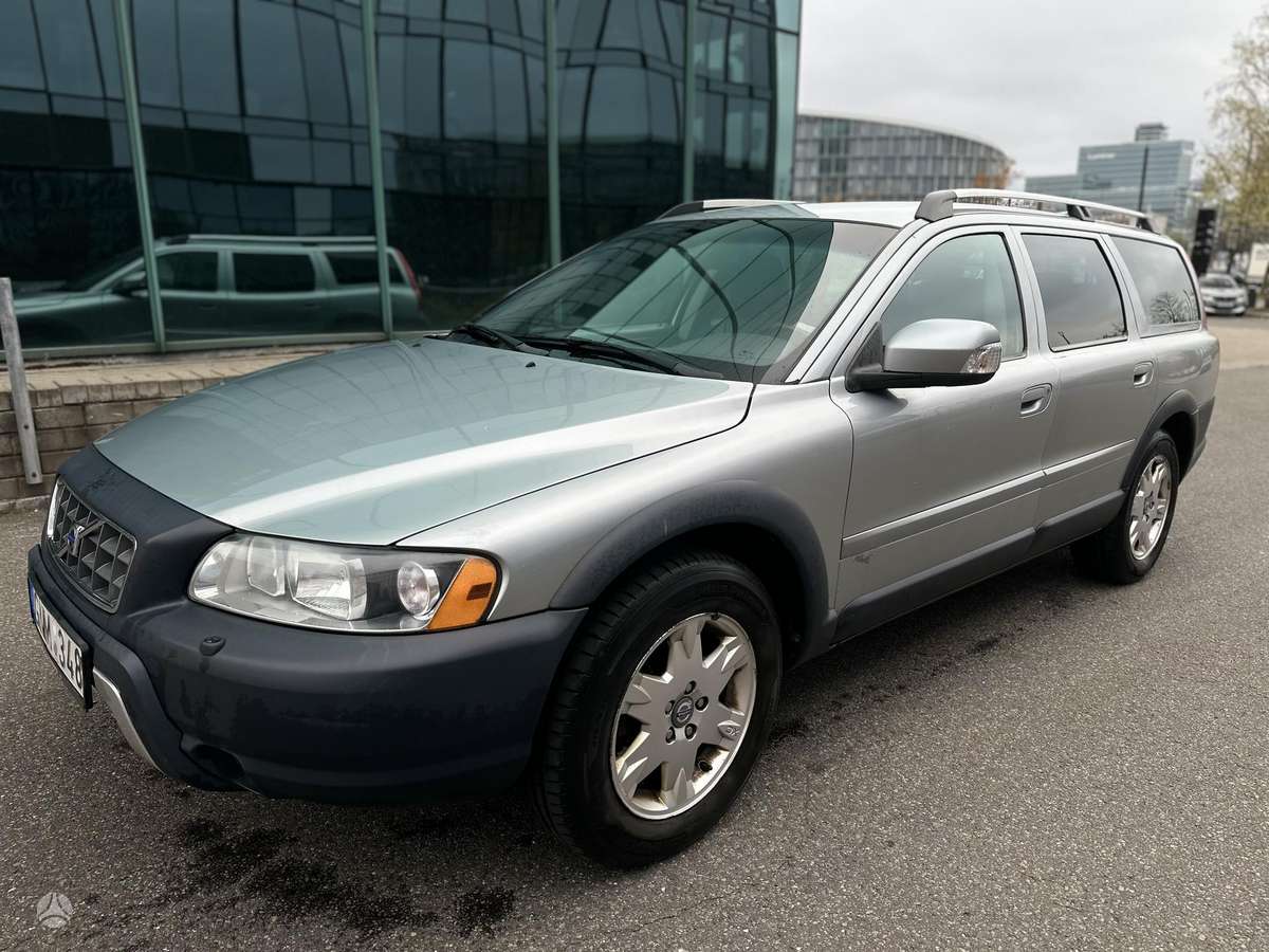 Volvo XC70 2007 — interior