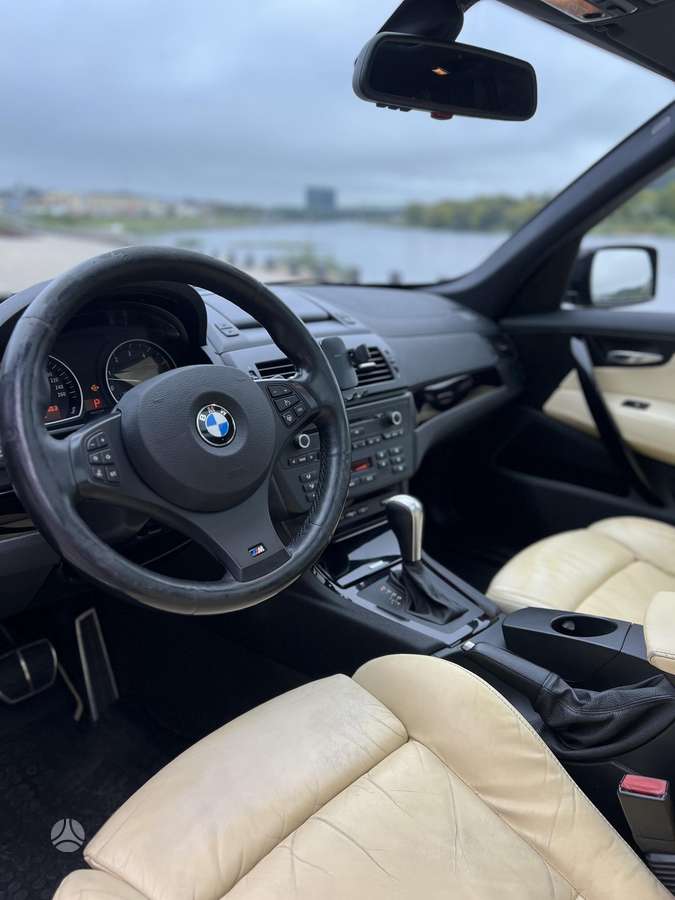 BMW X3 2009 — photo 11