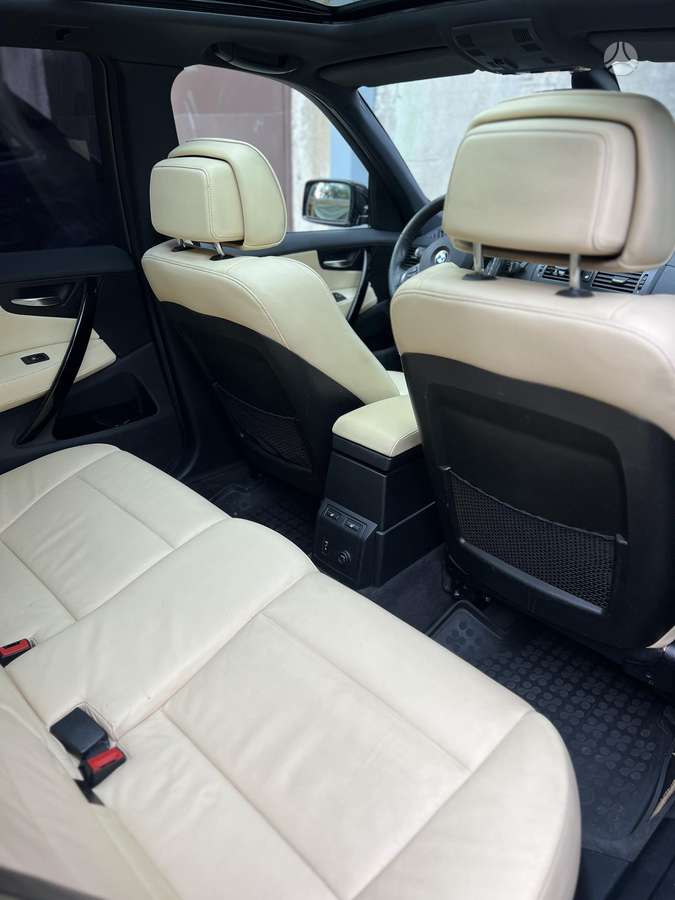 BMW X3 2009 — photo 17