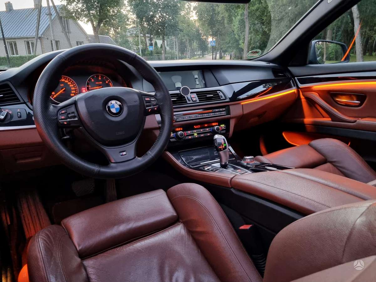 BMW 525 2011 — photo 10
