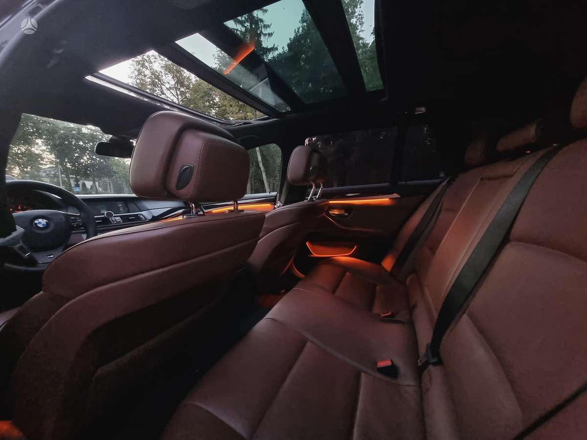 BMW 525 2011 — photo 11