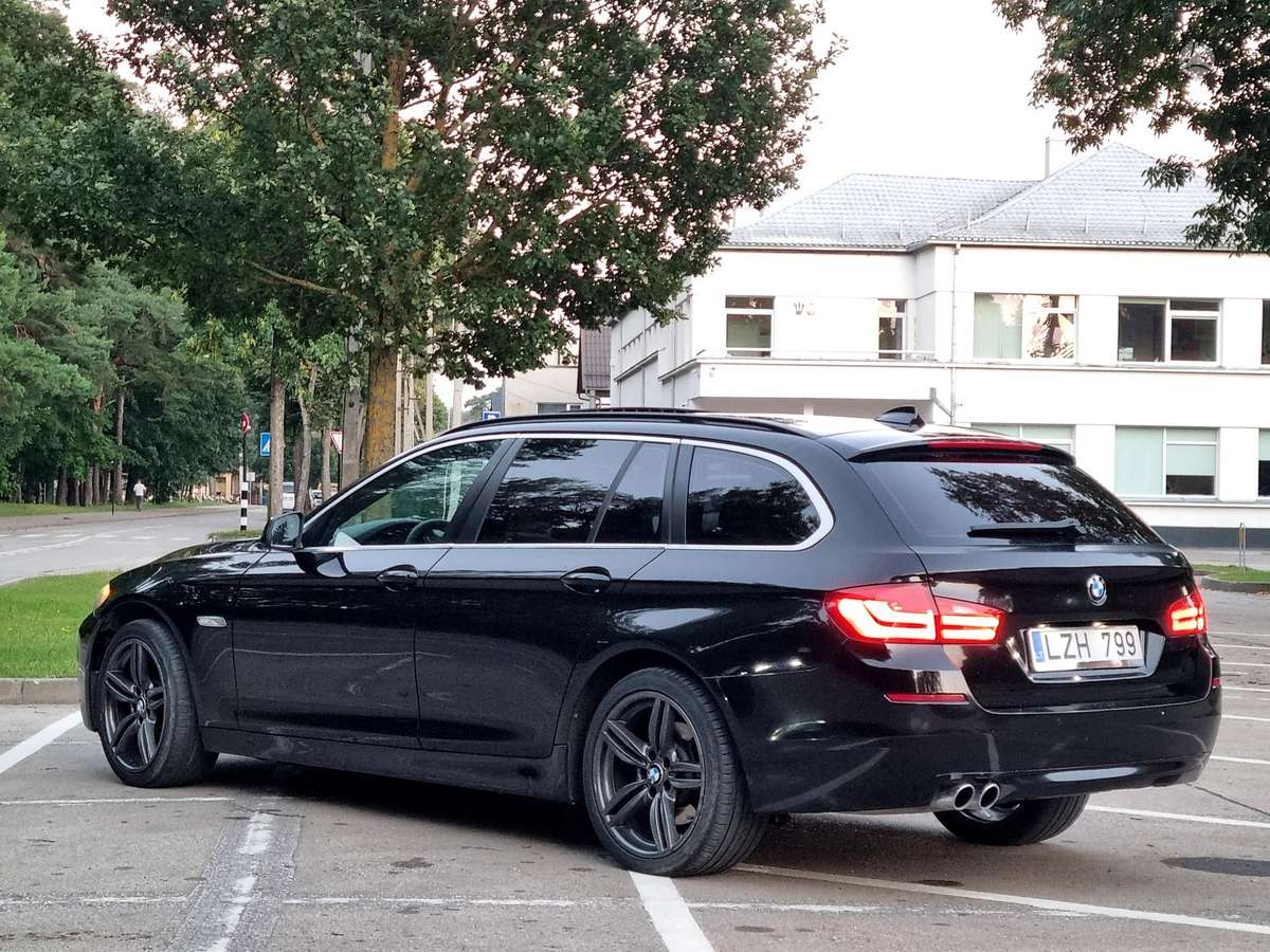 BMW 525 2011 — engine 2993 cm³, 204 HP (150kW)