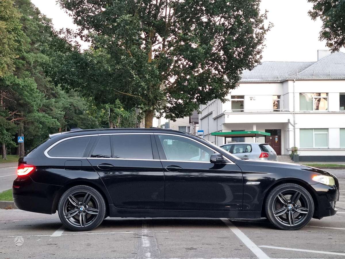BMW 525 2011 — photo 7