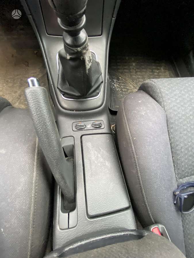 Toyota Avensis 2005 — photo 11