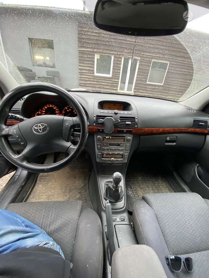 Toyota Avensis 2005 — photo 8