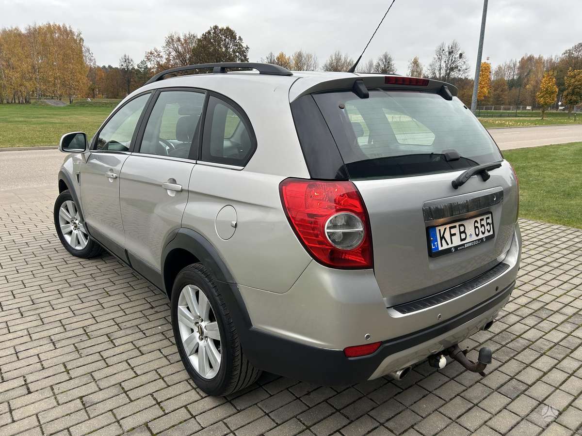 Chevrolet Captiva 2006 — interior