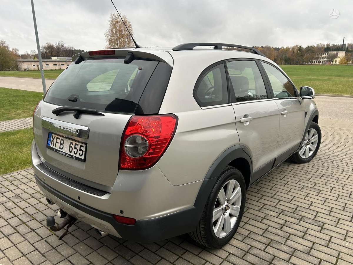 Chevrolet Captiva 2006 — engine 2000 cm³, 150 HP (110kW)