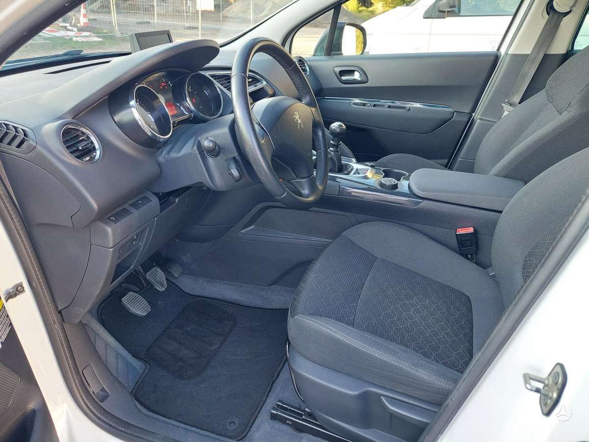 Peugeot 3008 2015 — photo 12