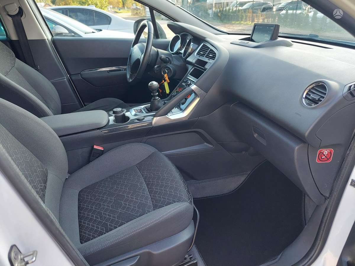Peugeot 3008 2015 — photo 14