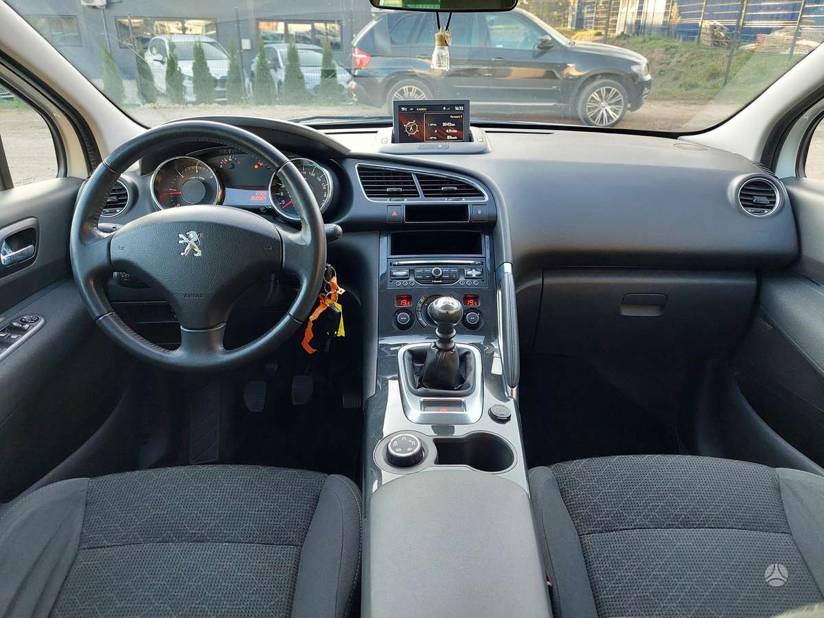 Peugeot 3008 2015 — photo 9