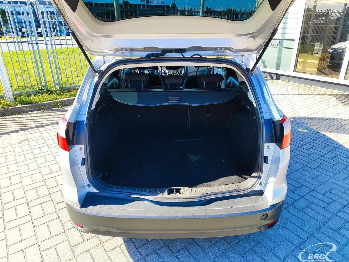 Ford Focus 2012 — photo 13