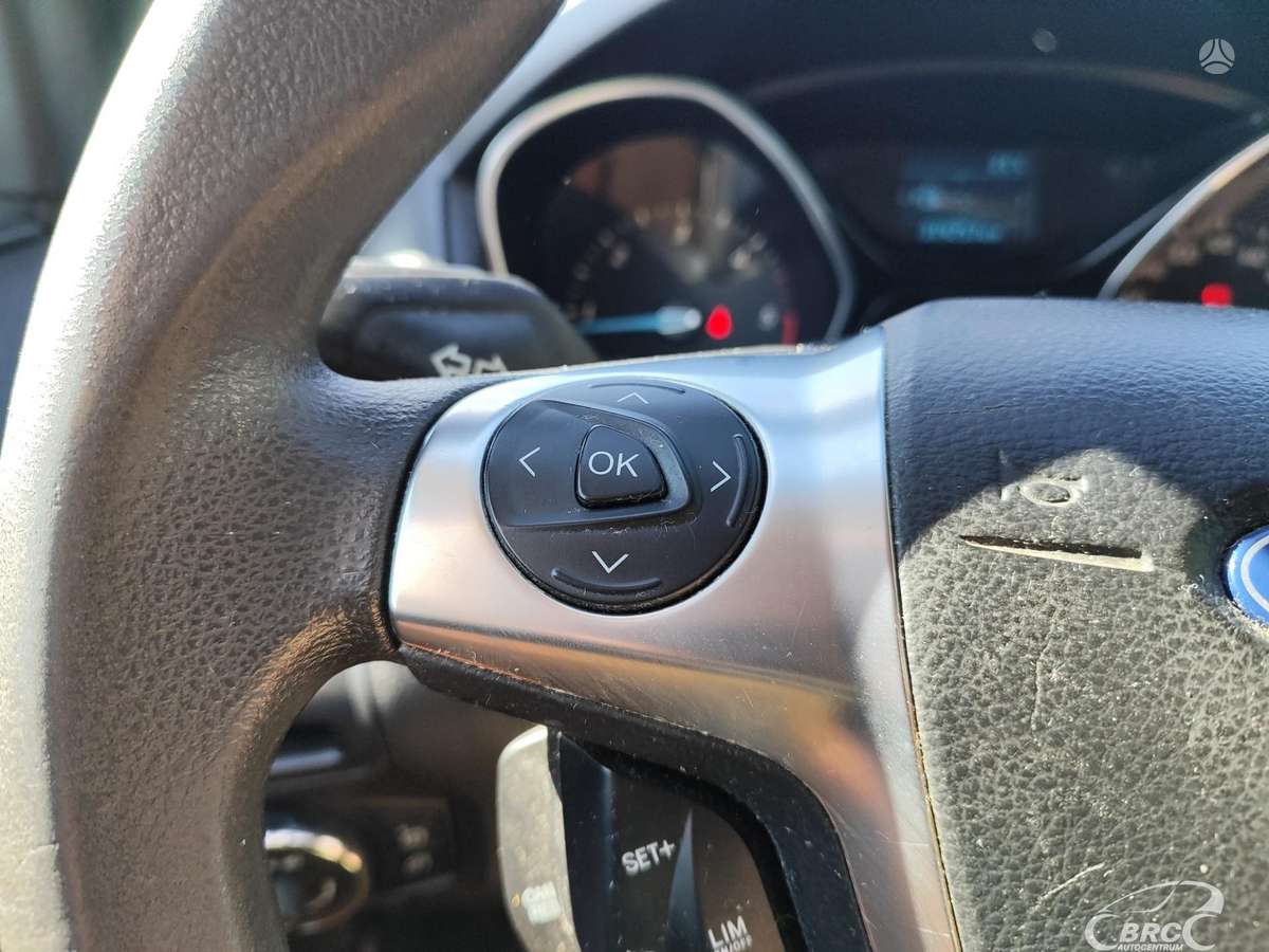 Ford Focus 2012 — photo 22