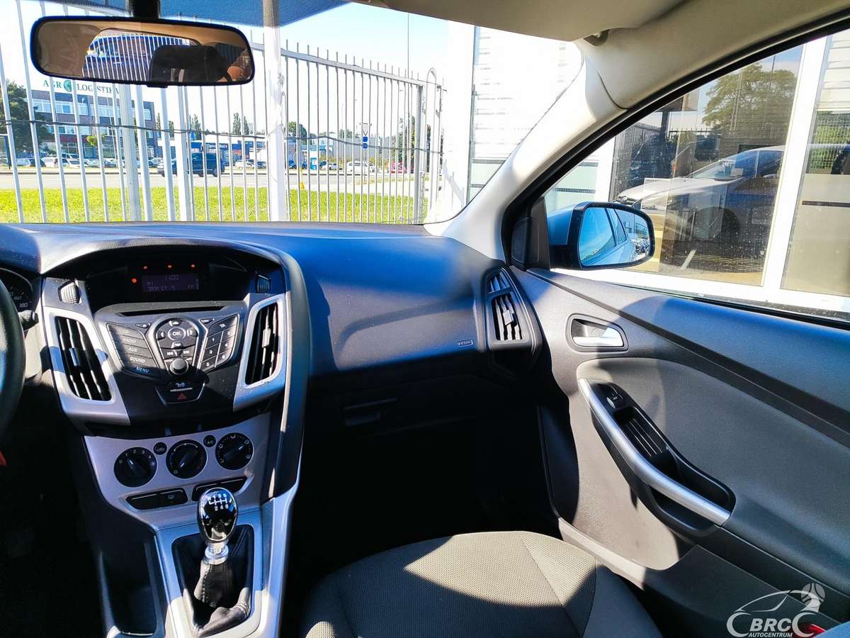 Ford Focus 2012 — photo 6