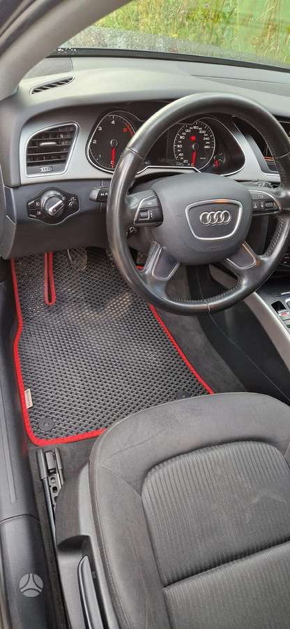 Audi A4 2012 — photo 10