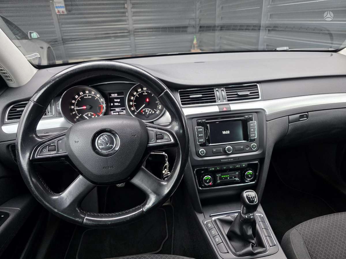 Skoda Superb, 2013