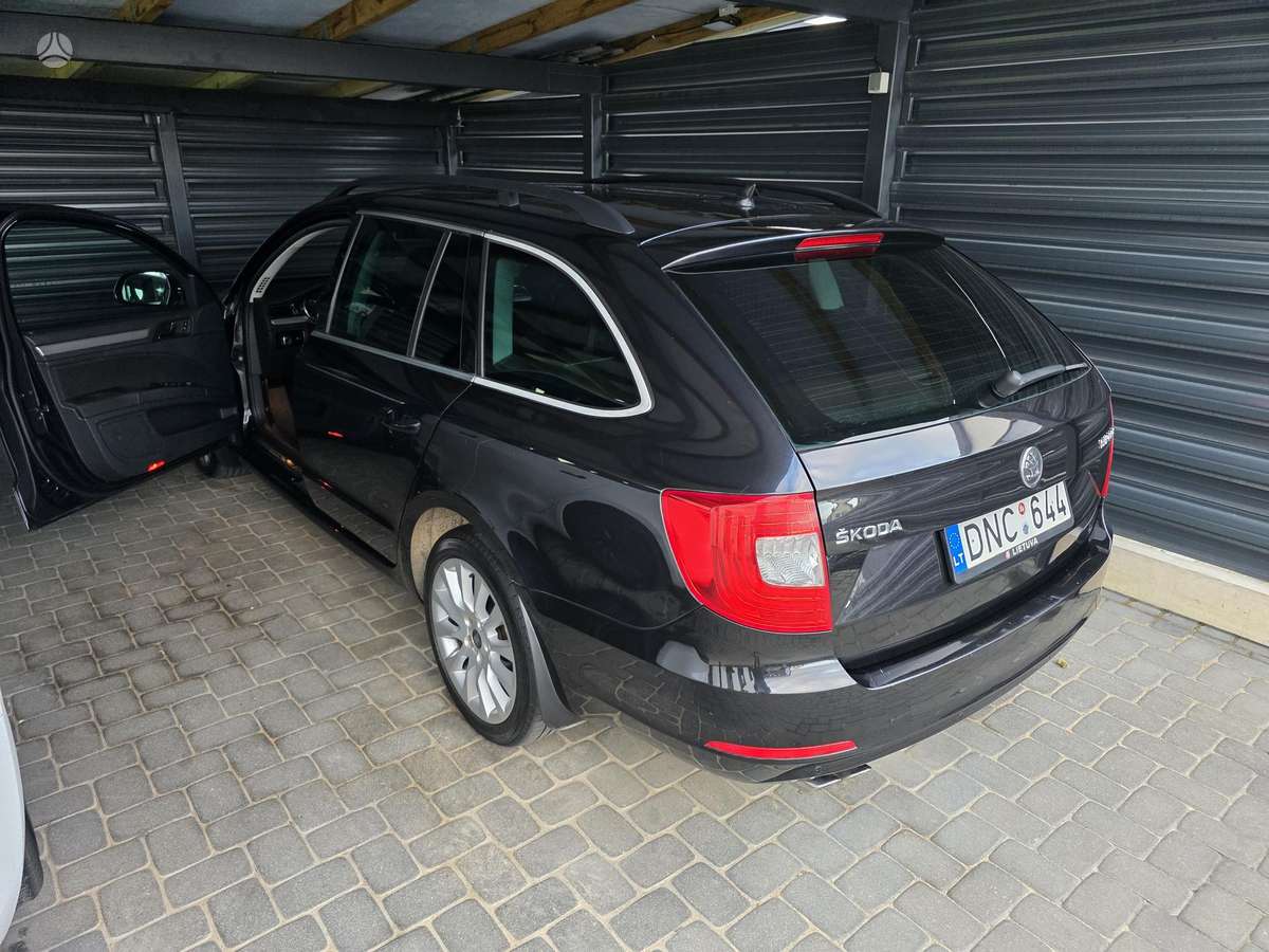 Skoda Superb 2013 — двигун 1968 cm³, 140 HP (103kW)