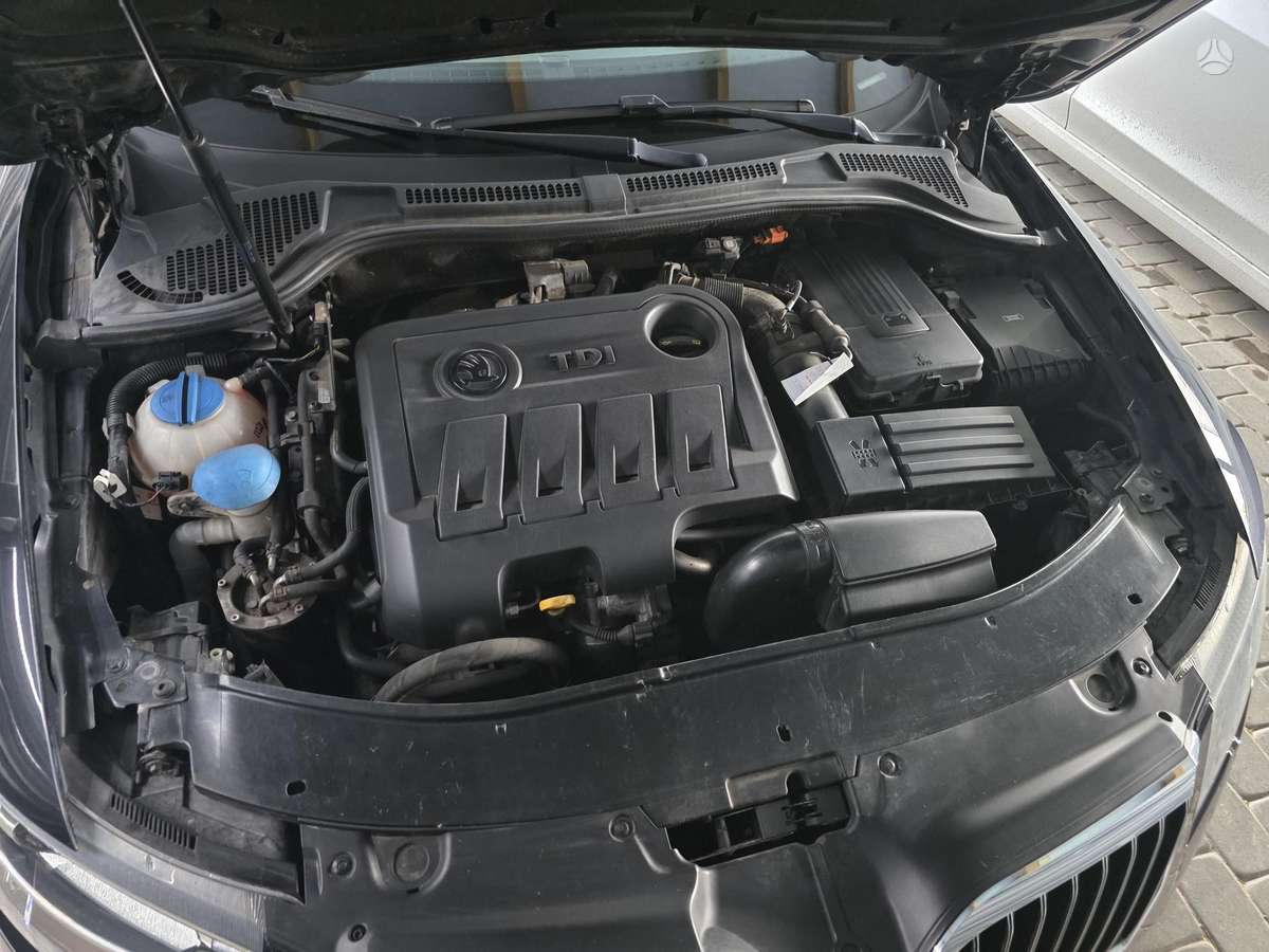 Skoda Superb 2013 — фото 7
