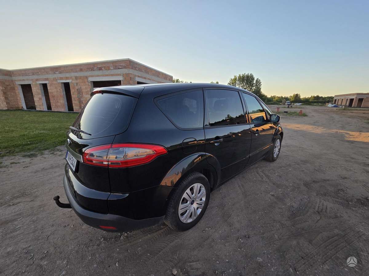Ford S-MAX 2011 — photo 6