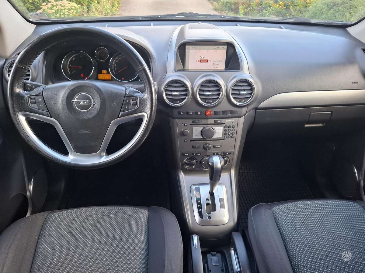 Opel Antara 2009 — photo 13