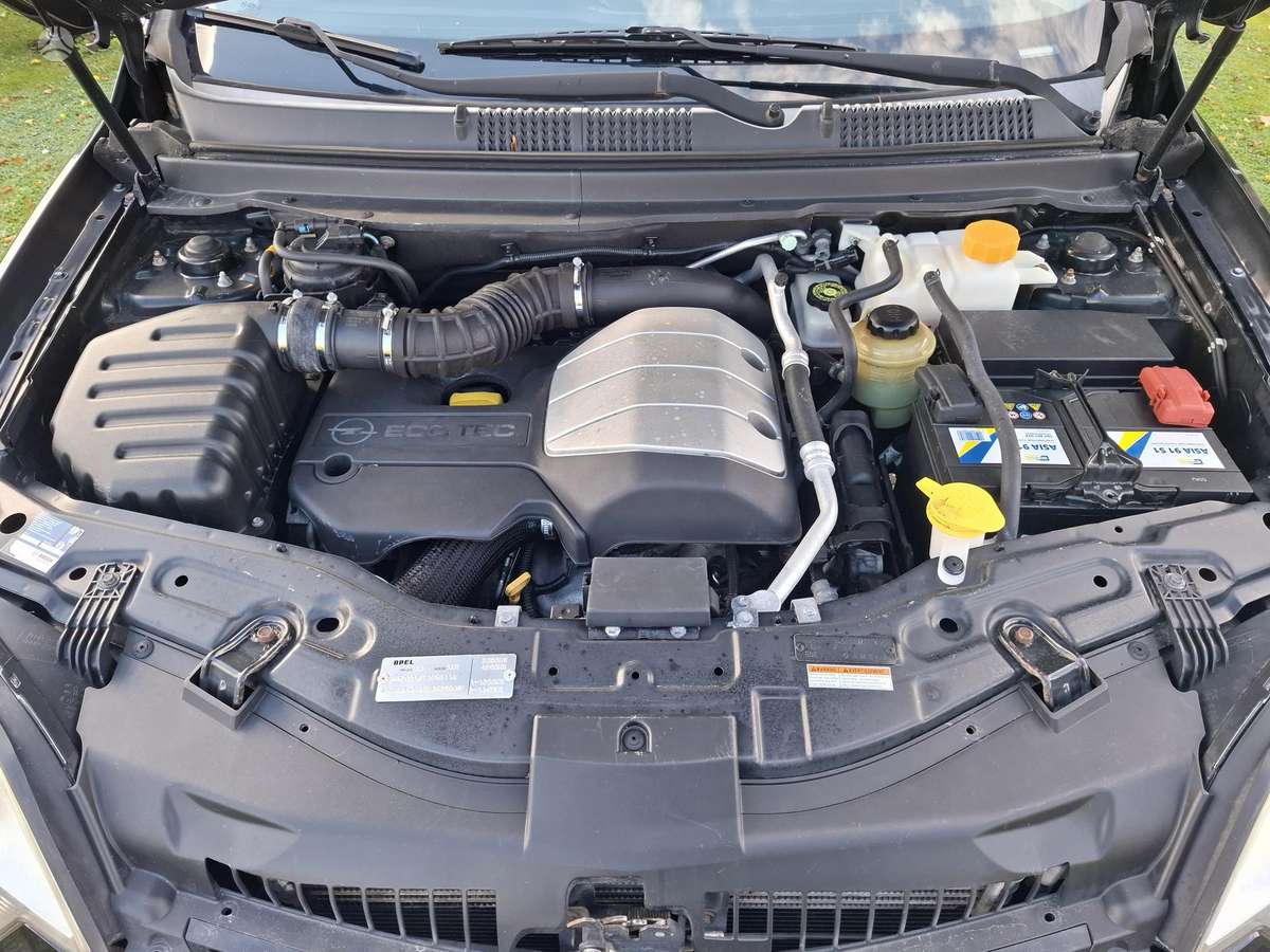 Opel Antara 2009 — photo 15