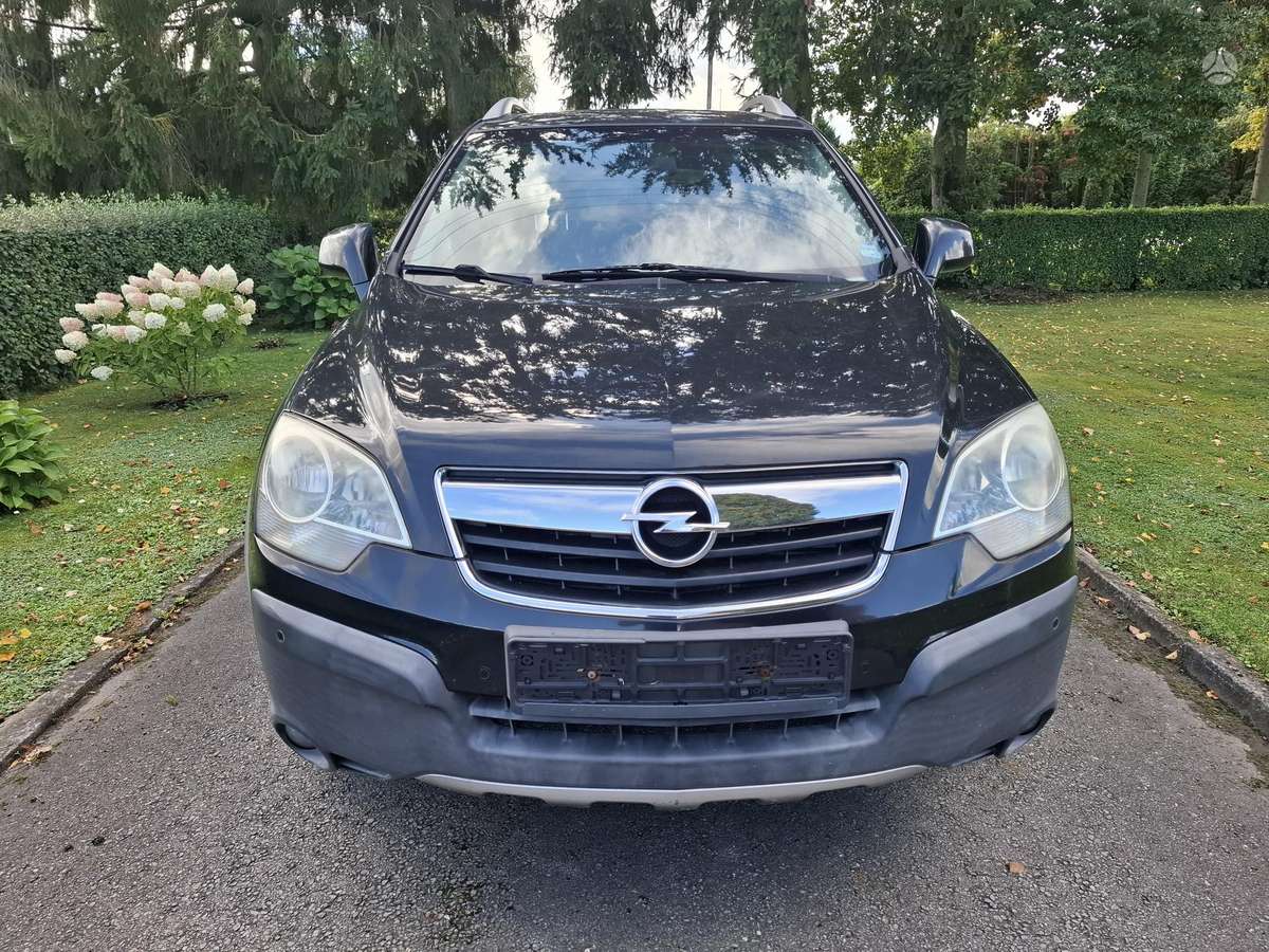 Opel Antara 2009 — rear view